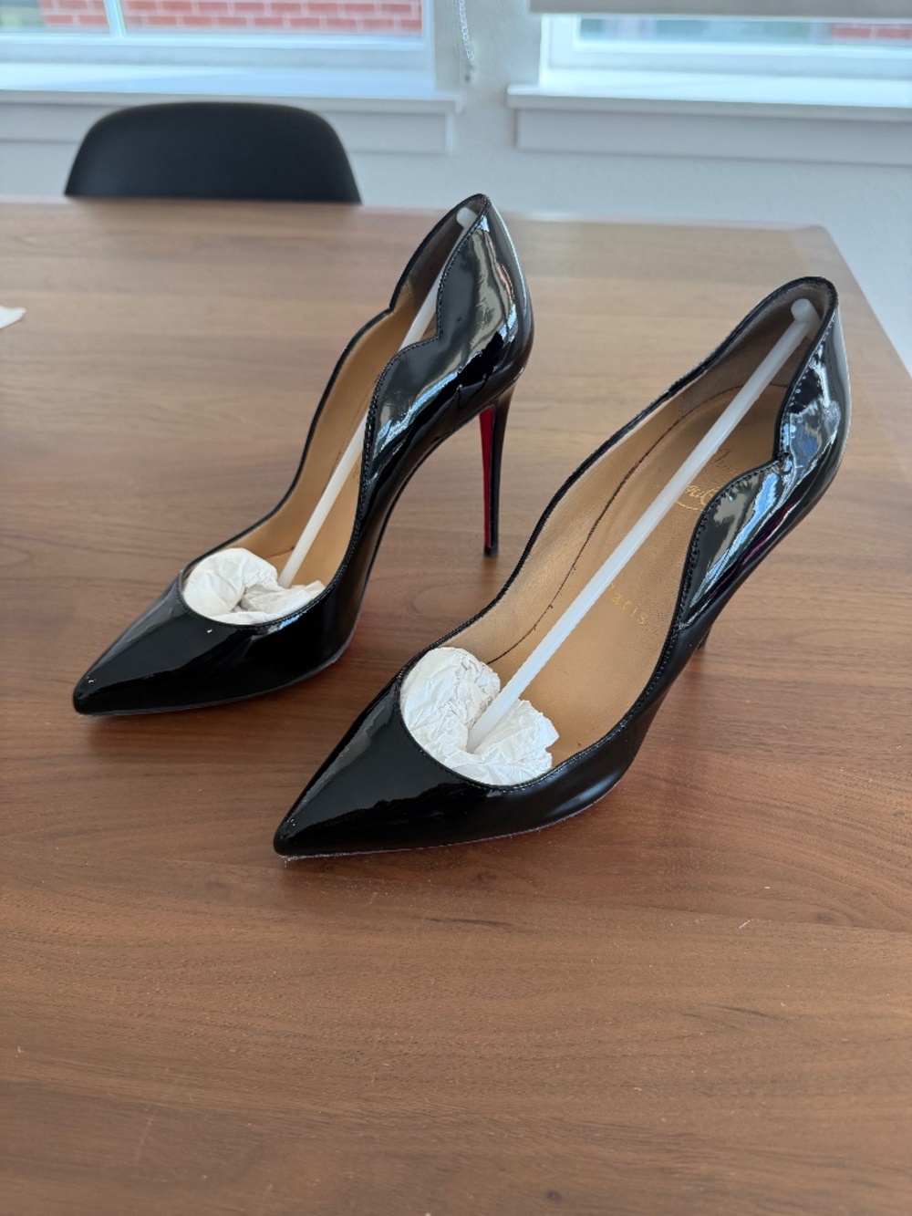 Christian Louboutin Hot Chick 100 - Black Patent